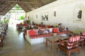 Restoran või mõni muu söögikoht majutusasutuses Baobab Beach Resort & Spa
