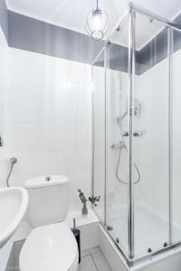 Kúpeľňa v ubytovaní ClickTheFlat Constitution Square Apart Rooms