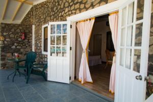 Fotografie z fotogalerie ubytování Kings Landing Hotel v destinaci Union Island