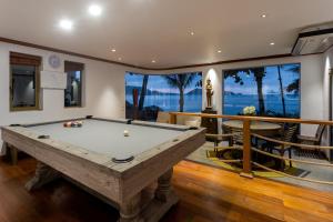 Tavolo di biliardo di Kalim Beach House - Private Beach & Pool
