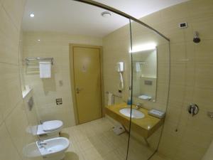 Koupelna v ubytování Sky 2 Hotel Tirana