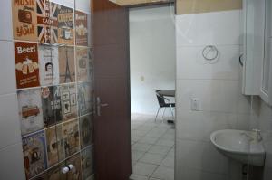 Bilik mandi di Mozamba Surf House +101 gambar