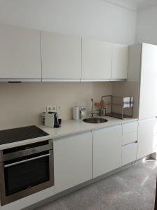 A kitchen or kitchenette at Lux Ribeira - ALL INCLUDED