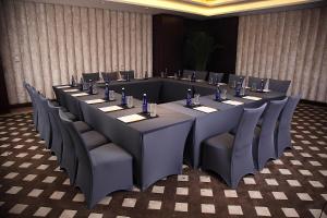 上海中航泊悦酒店（中国国际航空公司）商务区和/或会议室