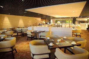 上海中航泊悦酒店（中国国际航空公司）餐厅或其他用餐的地方