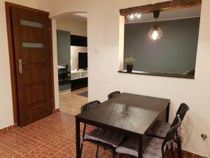 Posedenie v ubytovaní Apartamenty Hetmańska - 24h Shop