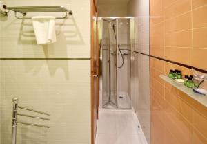 Un baño de Apartamentos María Luisa