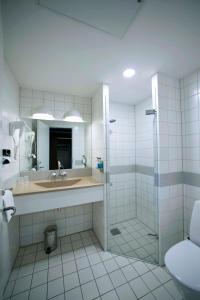 Koupelna v ubytování Hotel Lautrup Park