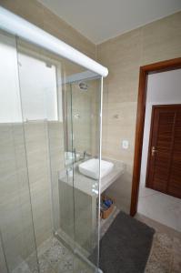 Phòng tắm tại Casa Santorini RJ +27 ảnh