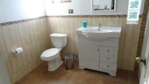 Un baño de Tralka B&B 22 fotos más
