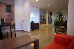 Posedenie v ubytovaní Hotel Sa Riera