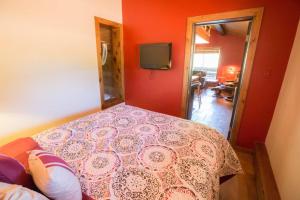 Postel nebo postele na pokoji v ubytování Brettelberg Slopeside Condos C9 + 6 fotografií