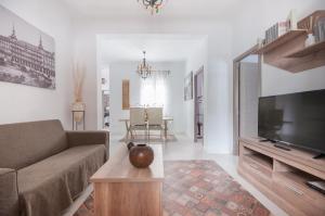 A television and/or entertainment centre at Apartamento 6 Mirasierras