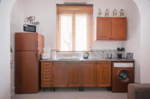 A kitchen or kitchenette at Apartamento 6 Mirasierras
