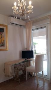 Гостиная зона в NN room near the Athens airport