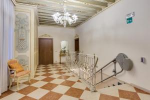 Foto Veneetsias asuva majutusasutuse Hotel At Leonard galeriist