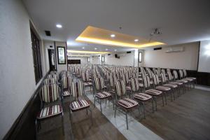 Ruang duduk di Hotel Centar Balasevic