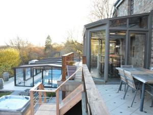 Bazén v ubytování Holiday Home in Redu with Heated Pool nebo v jeho okolí