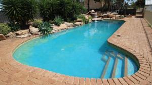 Πισίνα στο ή κοντά στο Dempster Cottage