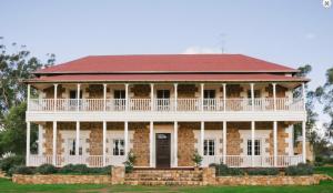 Το κτήριο όπου στεγάζεται  το σαλέ