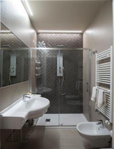 Ένα μπάνιο στο Hotel Cavour