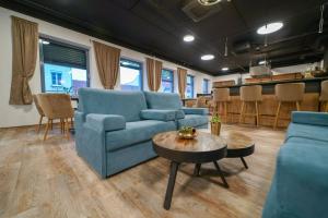Posedenie v ubytovaní CHORS like a hotel - Capsule & NFT Boutique Hostel Bratislava - City Center