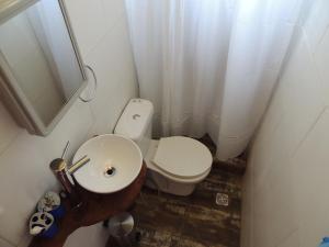 Ένα μπάνιο στο Cabañas Pietragalla +29 φωτογραφίες