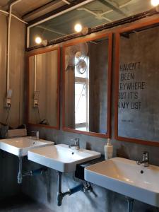 曼谷The Yard Bangkok Hostel的相册照片