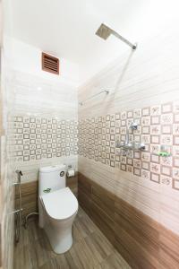 Bilik mandi di Khangsar Home