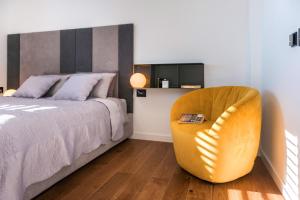 Postel nebo postele na pokoji v ubytování Saint Blaise Luxury Suite