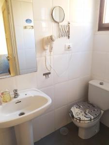 A bathroom at Hotel Horizonte