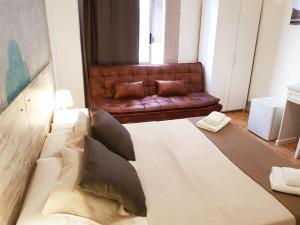 A seating area at Hotel Horizonte