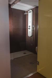A bathroom at Los Ojos de la Mora Apartamentos Boutique