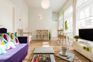 Część wypoczynkowa w obiekcie Suites Sevilla Plaza