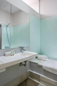 Łazienka w obiekcie Suites Sevilla Plaza