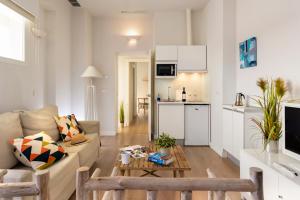 Kuchnia lub aneks kuchenny w obiekcie Suites Sevilla Plaza