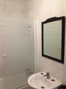 Łazienka w obiekcie Hostal San Luis