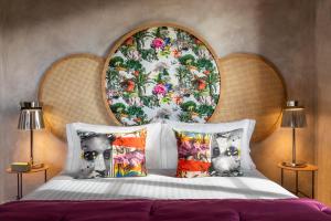 Palm Suites - Small Luxury Hotels of the World客房内的一张或多张床位