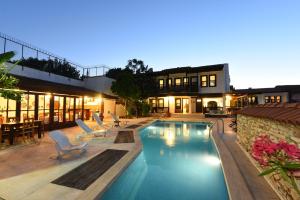 The swimming pool at or close to Villa Konak Hotel