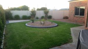 A garden outside Numurkah Self Contained Apartments - The Saxton