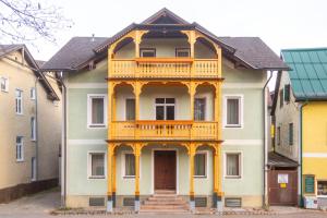 Photo de la galerie de l'établissement Hotel-Garni & Hostel Sandwirt, à Bad Ischl