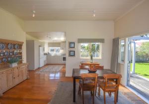 Khu vực ghế ngồi tại The Vicarage Martinborough