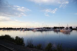 Barkers Island Inn Resort & Conference Center