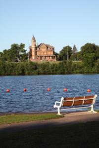 Зображення з фотогалереї помешкання Barkers Island Inn Resort & Conference Center у місті Сьюпіріор