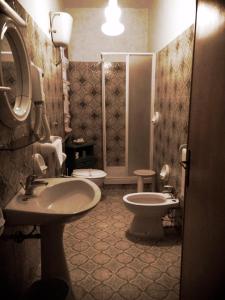 O baie la Hotel Il Poggetto +51 fotografii