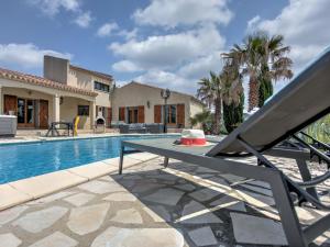 Villa con piscina y casa en Modern villa with private pool, en Félines-Minervois