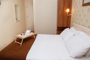 Katil atau katil-katil dalam bilik di Hotel Arc Tbilisi