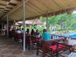 En restaurang eller annat matställe på Trang An Bungalow