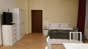 Postel nebo postele na pokoji v ubytování Apartment nahe Rosenhügel