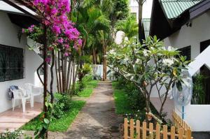 Zahrada ubytování Hacienda Phuket